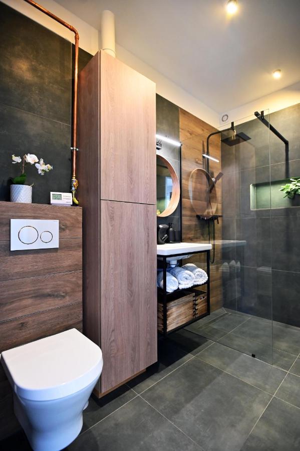 Zora Apartman Еґер Екстер'єр фото