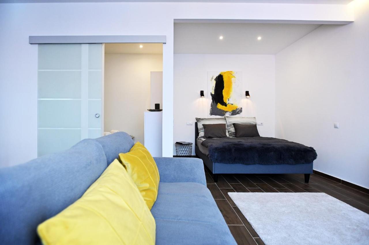 Zora Apartman Еґер Екстер'єр фото