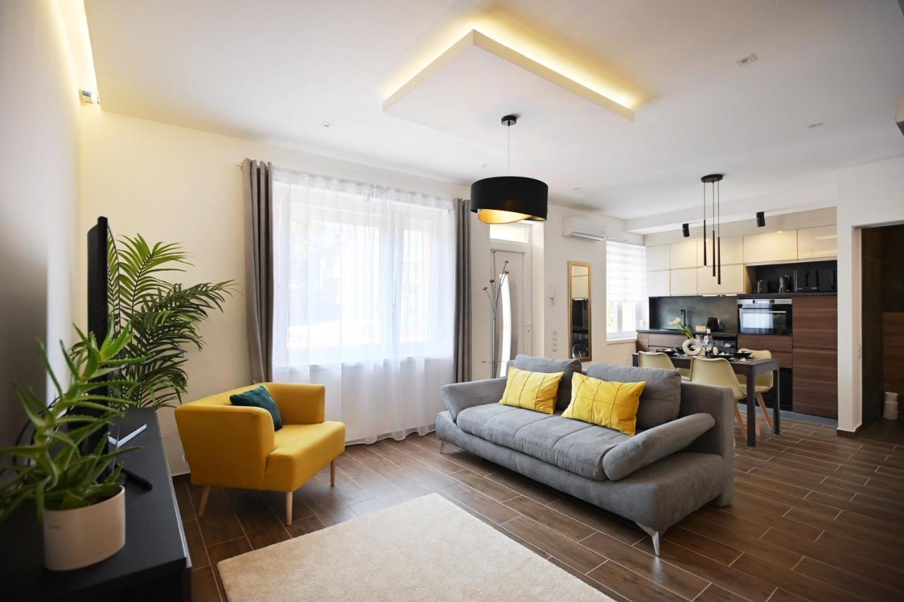 Zora Apartman Еґер Екстер'єр фото